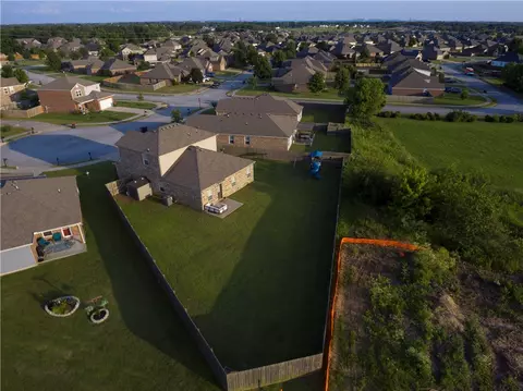 View/Area - 4424 Cornwall St, Springdale, AR 72762 photo 4 of 5