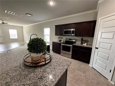 Kitchen - 4424 Cornwall St, Springdale, AR 72762 photo 1 of 5