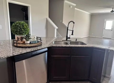 Kitchen - 4424 Cornwall St, Springdale, AR 72762 photo 4 of 5
