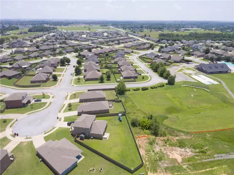 View/Area - 4424 Cornwall St, Springdale, AR 72762 photo 2 of 5