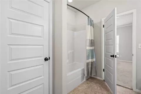 Entry Way - 4424 Cornwall St, Springdale, AR 72762 photo 2 of 2