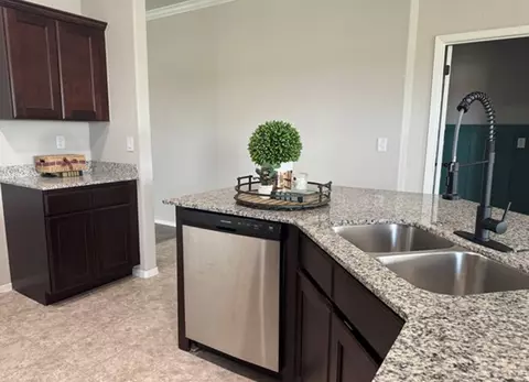 Kitchen - 4424 Cornwall St, Springdale, AR 72762 photo 5 of 5