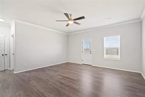 Living - 4424 Cornwall St, Springdale, AR 72762 photo 5 of 5