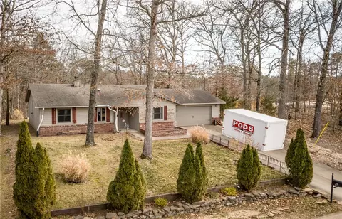 29 Radcliffe Dr, Bella Vista, AR 72714