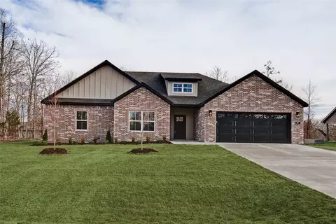 247 Kinross Dr, Bella Vista, AR 72715