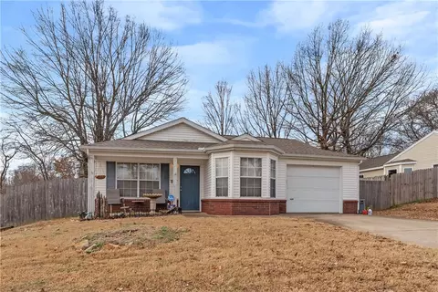 3089 W Wildflower St, Fayetteville, AR 72704