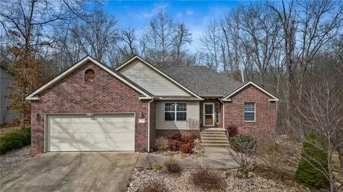 7 Aycock Ln, Bella Vista, AR 72715