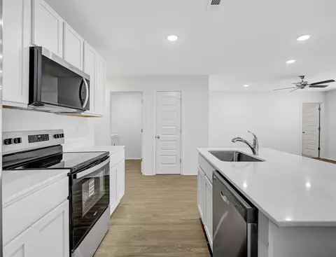 Kitchen - 1786 Ladawn Ave, Springdale, AR 72762 photo 3 of 4