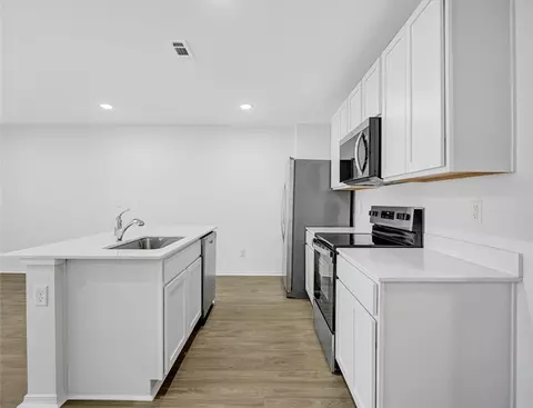 Kitchen - 1786 Ladawn Ave, Springdale, AR 72762 photo 1 of 4