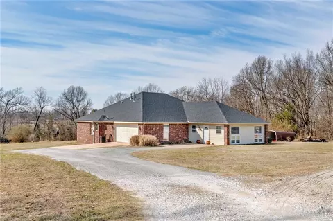 5786 Ervin Mcgarrah Rd, Lowell, AR 72745