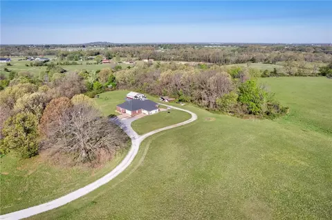 5786 Ervin Mcgarrah Rd, Lowell, AR 72745