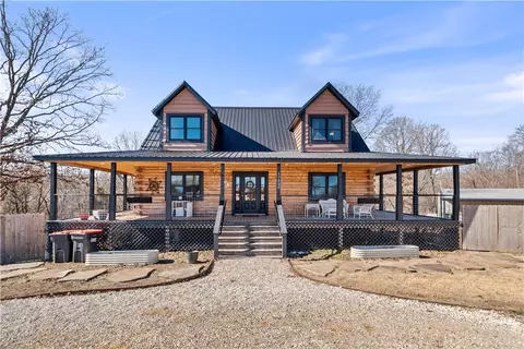 17233 N White Oak Ridge Rd, Pea Ridge, AR 72751