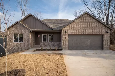 20 Nairn Ln, Bella Vista, AR 72715