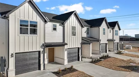 772 W Pickens Rd, Pea Ridge, AR 72751