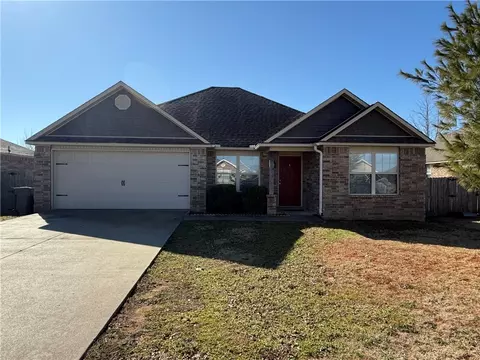 304 E Laurel Ave, Rogers, AR 72758