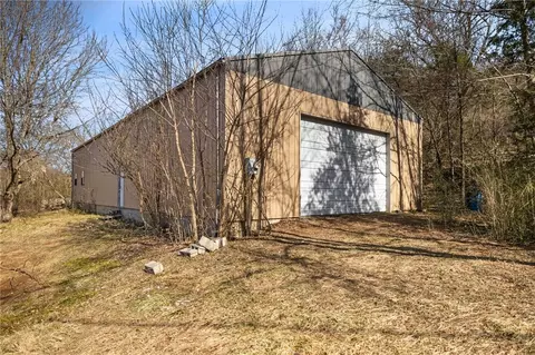 117 Willow St, Mountainburg, AR 72946