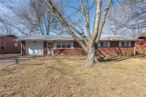 1771 Oakland Ave, Fayetteville, AR 72703
