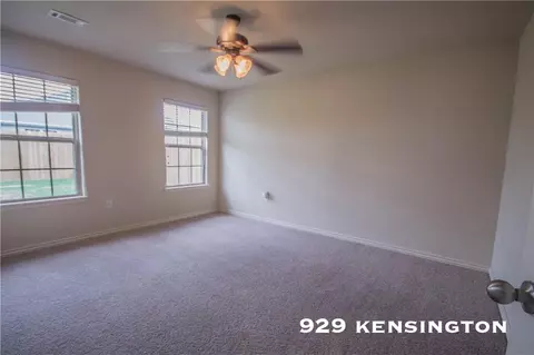 Bedroom - 929-931 Kensington Dr, Centerton, AR 72719 photo 1 of 6