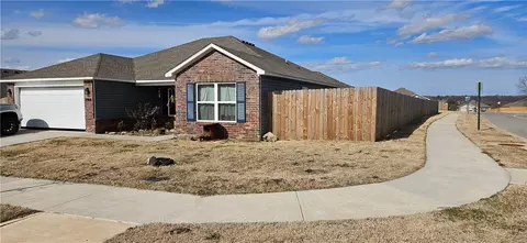 2908 W Obsidian St, Fayetteville, AR 72704