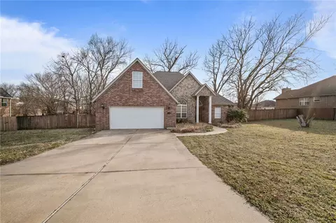 2603 SW 8th St, Bentonville, AR 72712