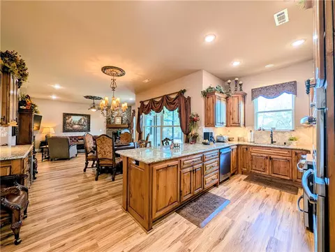 Kitchen - 1305 Eagle Ct, Gravette, AR 72736 photo 7 of 8