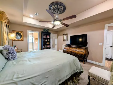 Bedroom - 1305 Eagle Ct, Gravette, AR 72736 photo 2 of 4