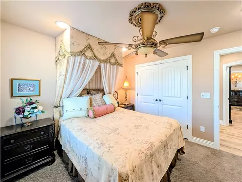 Bedroom - 1305 Eagle Ct, Gravette, AR 72736 photo 3 of 4