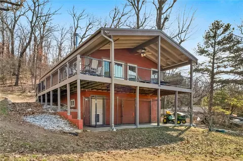 10843 Red Bluff Rd, Garfield, AR 72732