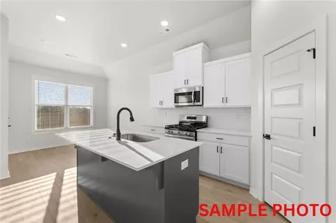 Kitchen - 2614 Meditation Loop, Springdale, AR 72764 photo 1 of 3