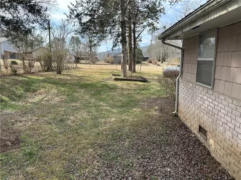 Exterior - 101 Buffalo St, Jasper, AR 72641 photo 5 of 6