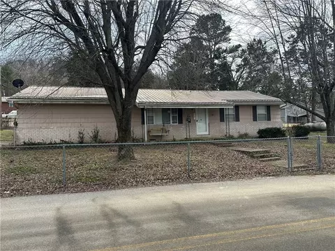 Exterior - 101 Buffalo St, Jasper, AR 72641 photo 4 of 6