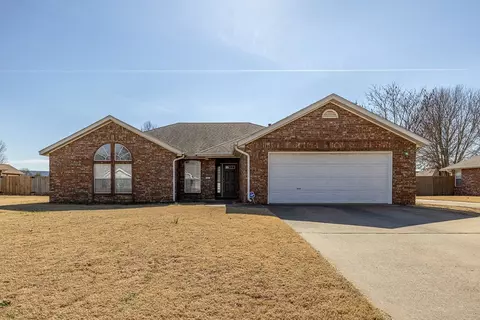 249 Wedgeview Dr, Farmington, AR 72730