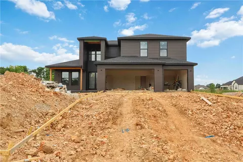 Exterior - 949 Red Cedar Pl, Rogers, AR 72756 photo 2 of 9