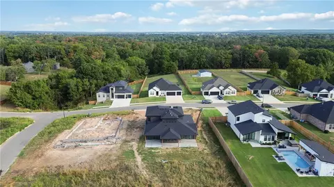 View/Area - 949 Red Cedar Pl, Rogers, AR 72756 photo 3 of 4