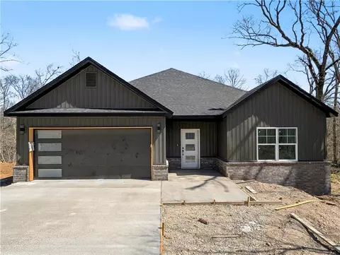 12 Aycock Ln, Bella Vista, AR 72715