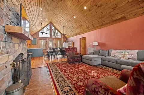 Living - 10557 Devils Den, Winslow, AR 72959 photo 4 of 4
