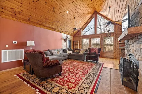 Living - 10557 Devils Den, Winslow, AR 72959 photo 2 of 4