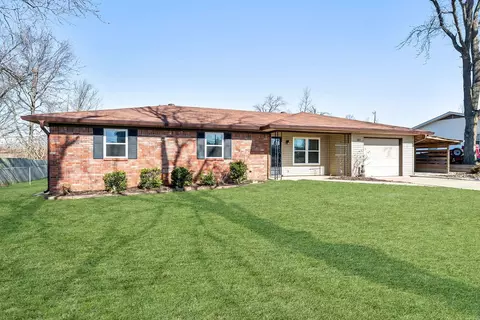 1311 Royal Dr, Bentonville, AR 72712