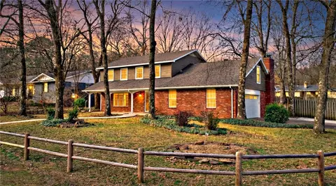2691 N Stanton Ave, Fayetteville, AR 72703