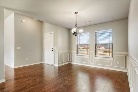Living - 430 Trieste Dr, Centerton, AR 72719 photo 6 of 7