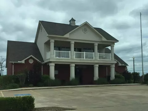 Exterior - 430 Trieste Dr, Centerton, AR 72719 photo 7 of 7