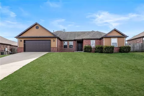 430 Trieste Dr, Centerton, AR 72719