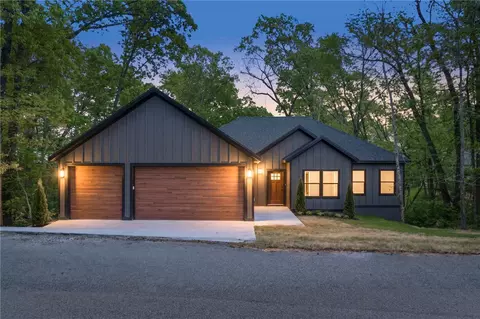 30 Brentwood Dr, Bella Vista, AR 72715