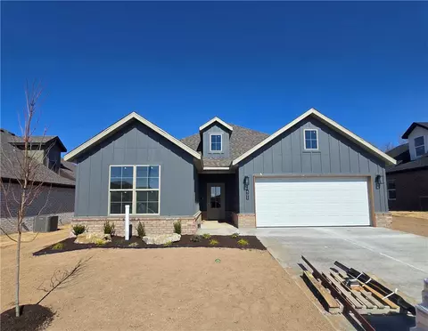 405 W Hondo St, Siloam Springs, AR 72761