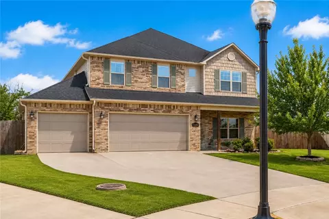 7233 Charlotte Ave, Springdale, AR 72762