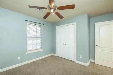 Bedroom - 443 E Buckboard Rd, West Fork, AR 72774 photo 2 of 4