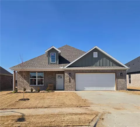 2306 N Zane St, Siloam Springs, AR 72761