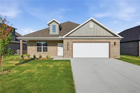 2306 N Zane St, Siloam Springs, AR 72761