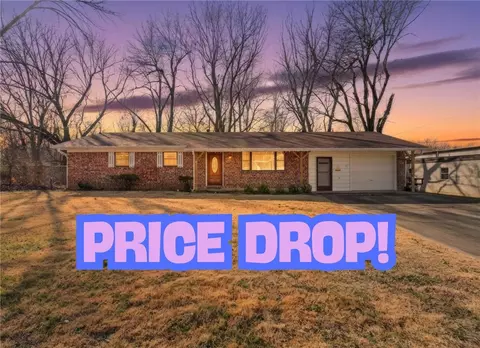 401 Sanders Ave, Springdale, AR 72764