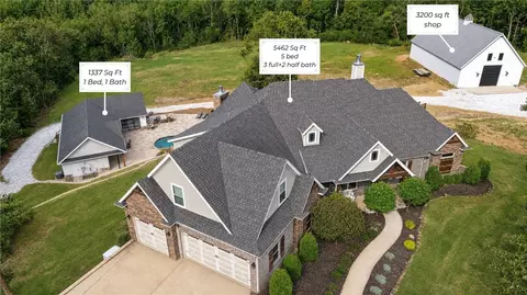 2413 N Autumn View Dr, Fayetteville, AR 72701